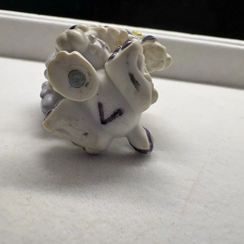 Littlest‎ Pet Shop LPS #466 Gray White Sheepdog Yellow Flower, Blue Flower Eyes
